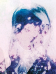 http://frissonscassettes.com/files/gimgs/th-2_FRAGILE couv format index_v2.jpg